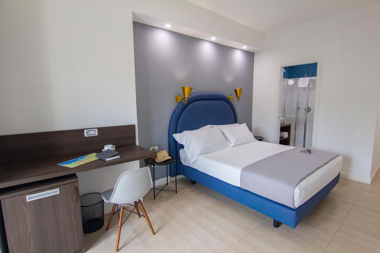 Mako Sorrento Suites Bagian luar foto